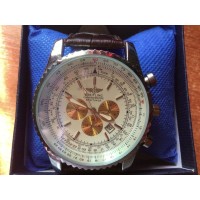 Часы кварцевые Breitling 